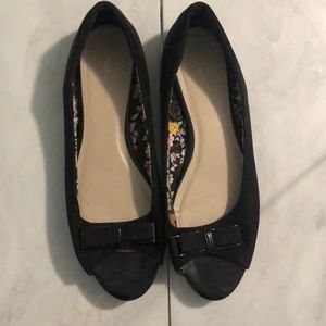 Open toe flats with bow